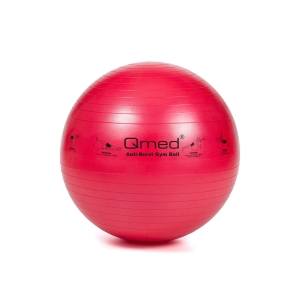 Czerwona piłka do ćwiczeń o średnicy 55 cm, na białym tle